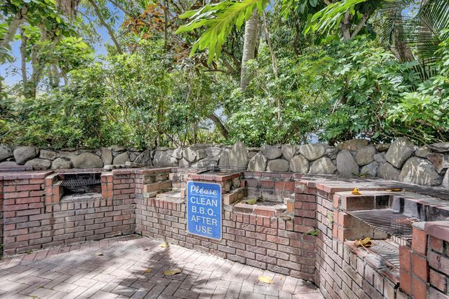 2850 N Palm Aire Drive 401, Pompano Beach, FL 33069