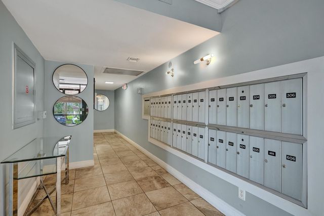 2850 N Palm Aire Drive 401, Pompano Beach, FL 33069