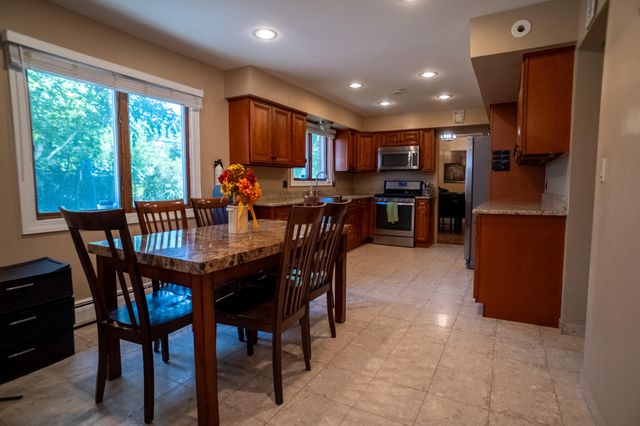 4389 Westover Drive, West Bloomfield, MI 48323