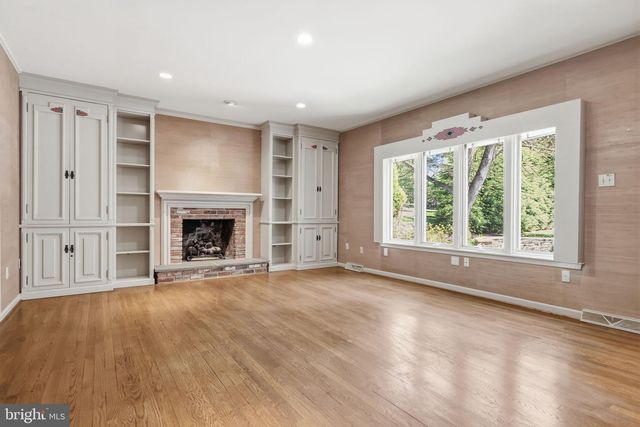 320 E ORMANDY PL, Ambler, PA 19002