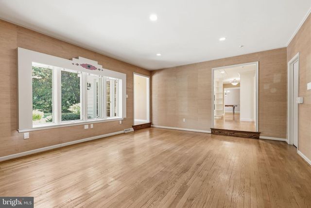 320 E ORMANDY PL, Ambler, PA 19002