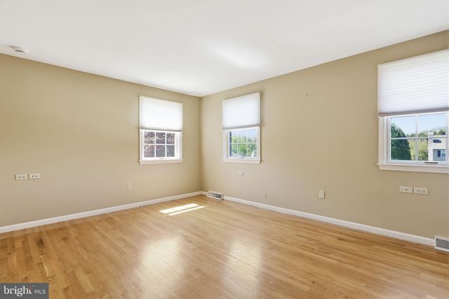 320 E ORMANDY PL, Ambler, PA 19002