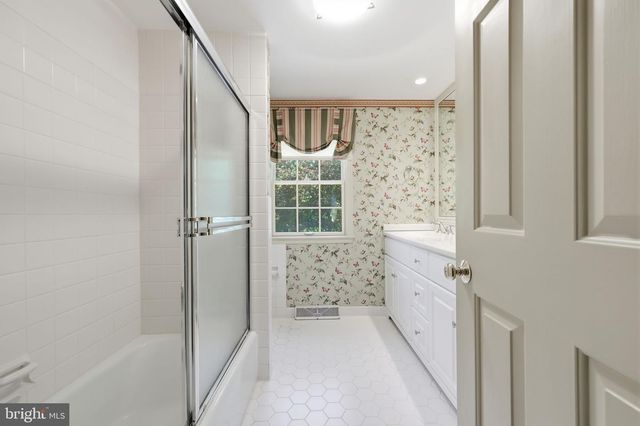 320 E ORMANDY PL, Ambler, PA 19002