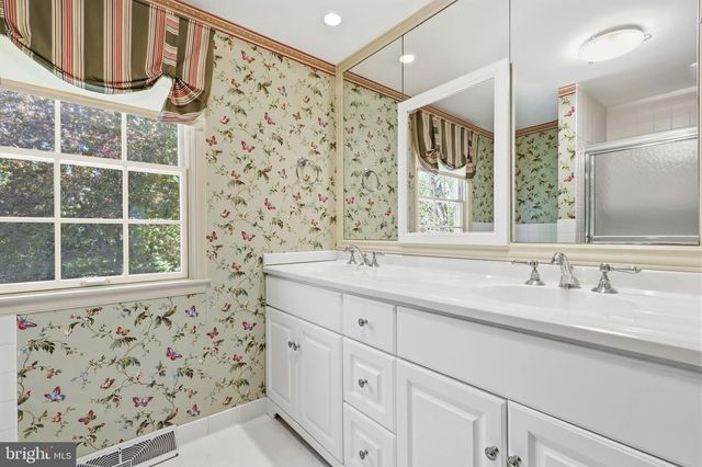 320 E ORMANDY PL, Ambler, PA 19002