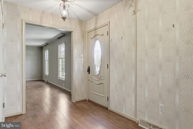 320 E ORMANDY PL, Ambler, PA 19002