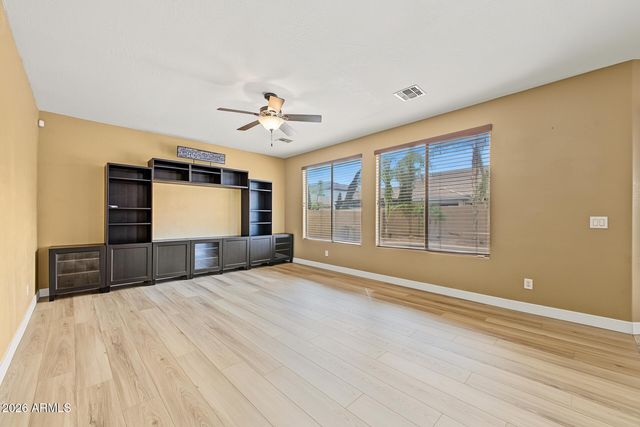 3541 E COCONINO Way, Gilbert, AZ 85298