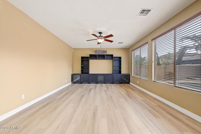 3541 E COCONINO Way, Gilbert, AZ 85298
