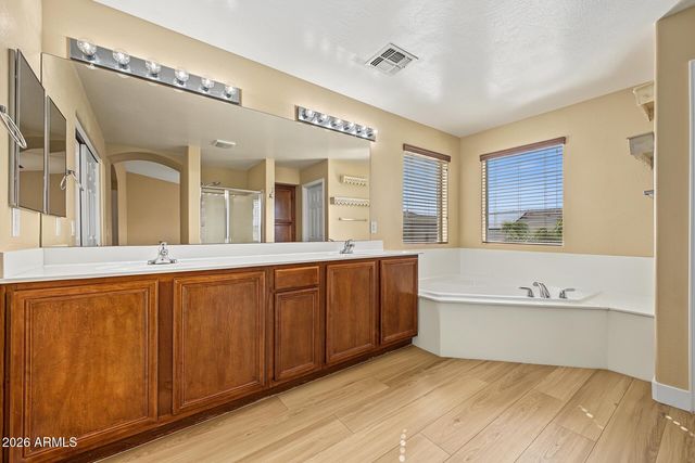 3541 E COCONINO Way, Gilbert, AZ 85298