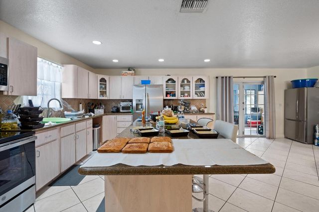 5772 N Haverhill Road N, West Palm Beach, FL 33407