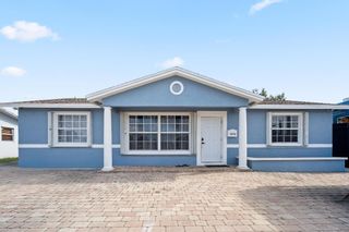 5772 N Haverhill Road N, West Palm Beach, FL 33407