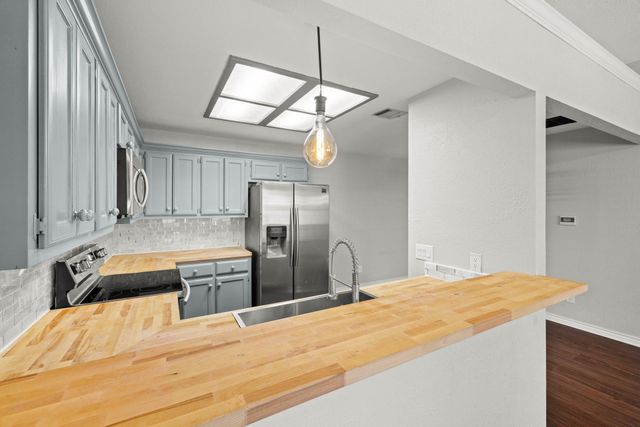 820 Mica LN, Leander, TX 78641