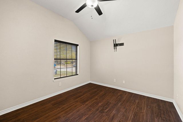 820 Mica LN, Leander, TX 78641