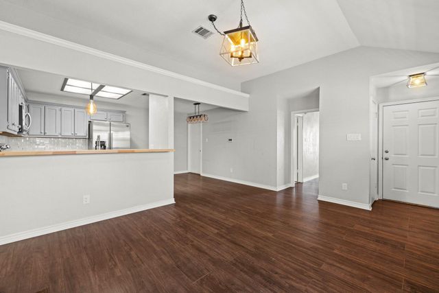 820 Mica LN, Leander, TX 78641