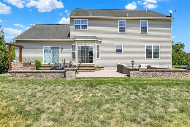 104 Regent Street, Maiden Creek Twp, PA 19510