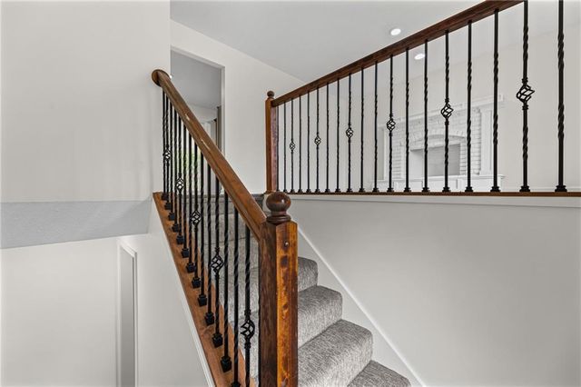 21400 W 181st Terrace, Olathe, KS 66062