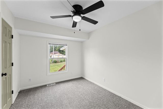 21400 W 181st Terrace, Olathe, KS 66062