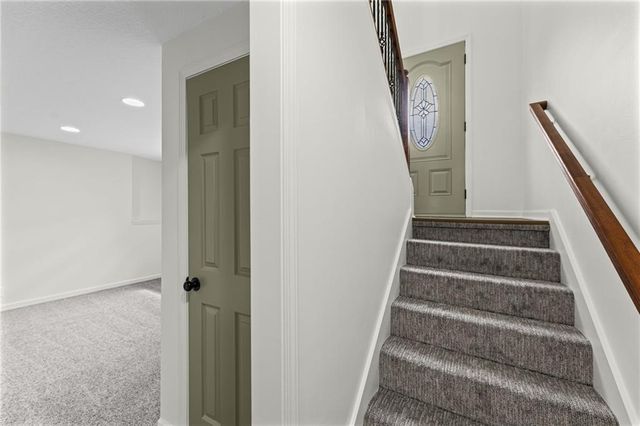 21400 W 181st Terrace, Olathe, KS 66062