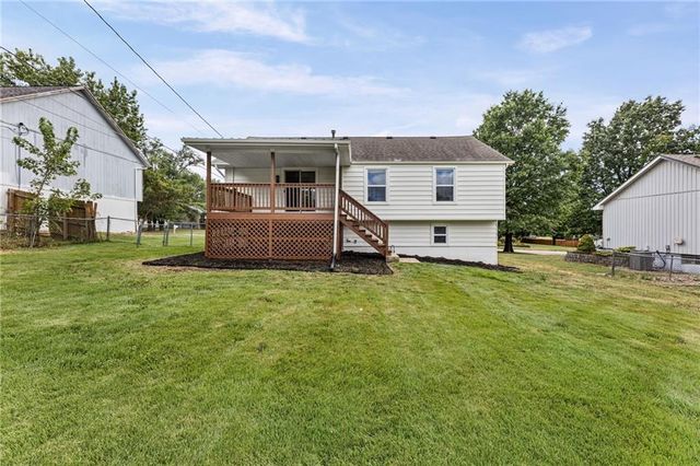 21400 W 181st Terrace, Olathe, KS 66062