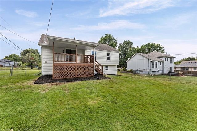 21400 W 181st Terrace, Olathe, KS 66062
