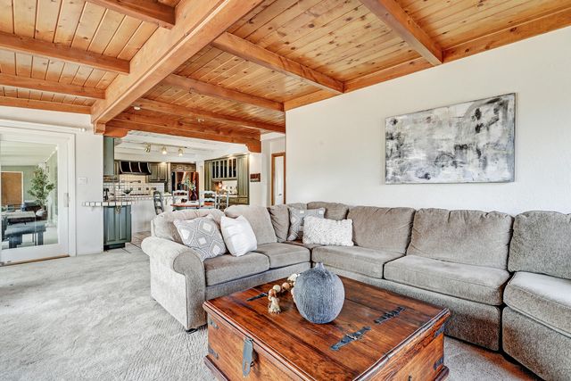 904 Stagecoach Road SE, Albuquerque, NM 87123