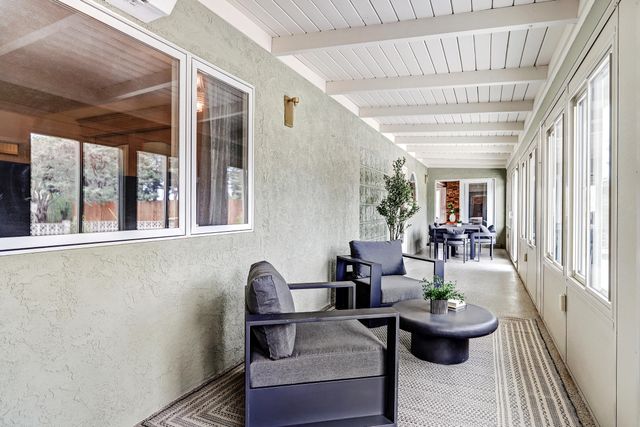 904 Stagecoach Road SE, Albuquerque, NM 87123
