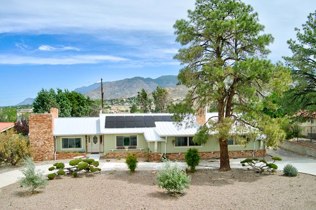 904 Stagecoach Road SE, Albuquerque, NM 87123