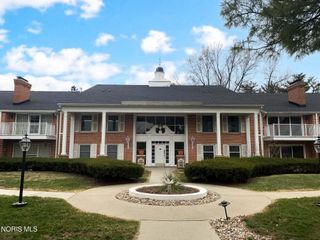 5679 Monroe Street, Unit 212, Sylvania, OH 43560