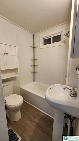 262 Broad Street, Bath Boro, PA 18014