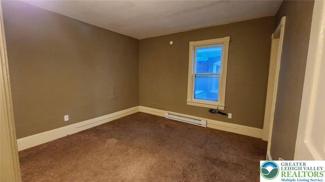 262 Broad Street, Bath Boro, PA 18014