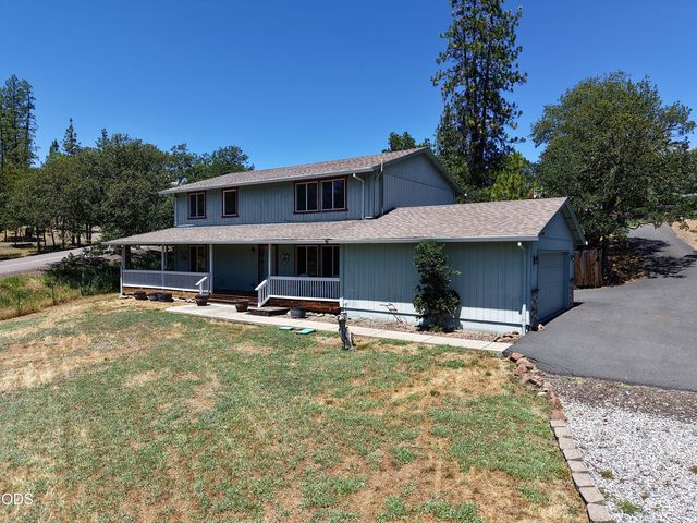 10 Quail Run Drive, Shady Cove, OR 97539