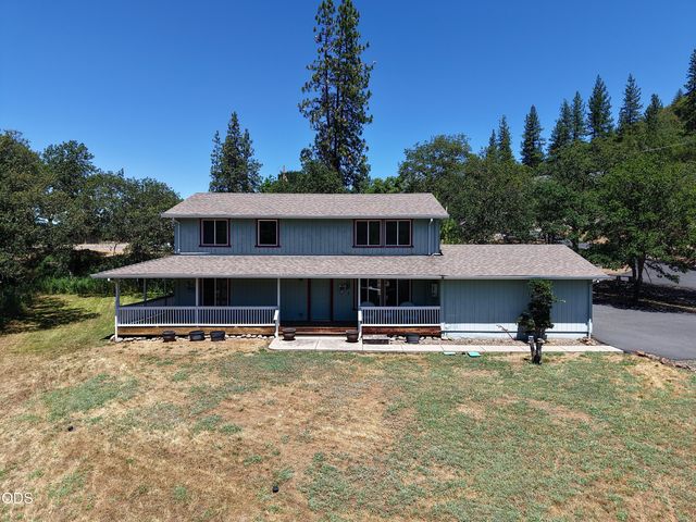 10 Quail Run Drive, Shady Cove, OR 97539