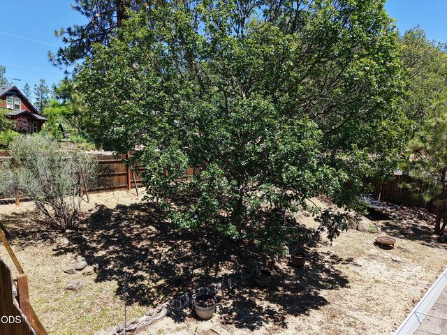 10 Quail Run Drive, Shady Cove, OR 97539