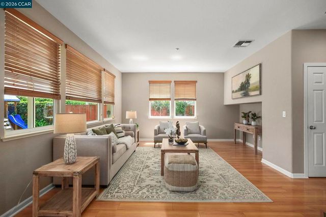 1775 Rose Gate Cmn, Livermore, CA 94551