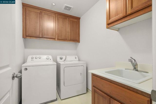1775 Rose Gate Cmn, Livermore, CA 94551