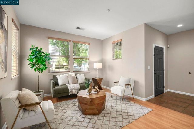 1775 Rose Gate Cmn, Livermore, CA 94551