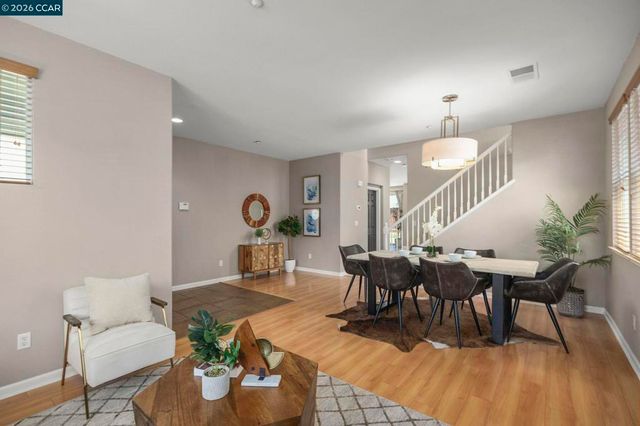 1775 Rose Gate Cmn, Livermore, CA 94551