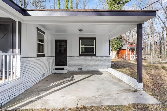 423 Dogwood Circle, High Point, NC 27260