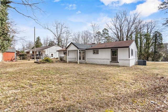 423 Dogwood Circle, High Point, NC 27260