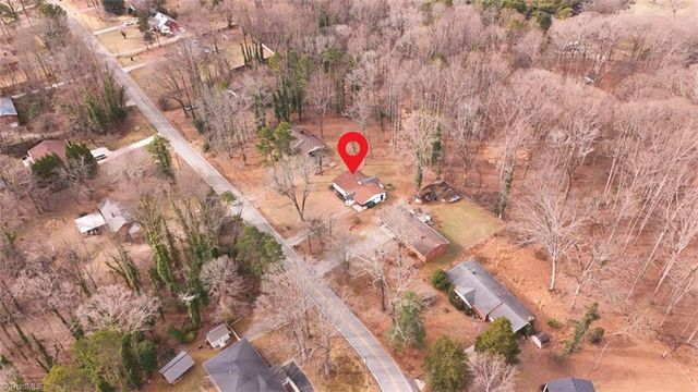 423 Dogwood Circle, High Point, NC 27260