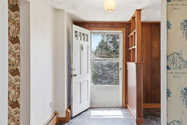 306 Fairmount Ave, Boston, MA 02136