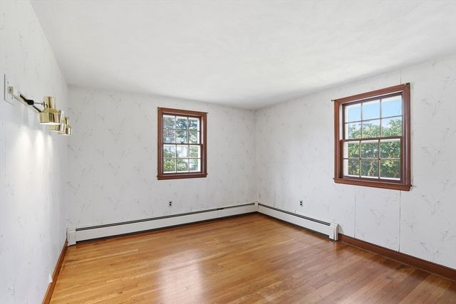 306 Fairmount Ave, Boston, MA 02136
