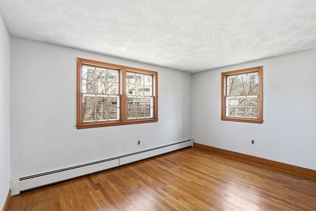 306 Fairmount Ave, Boston, MA 02136