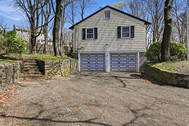 306 Fairmount Ave, Boston, MA 02136