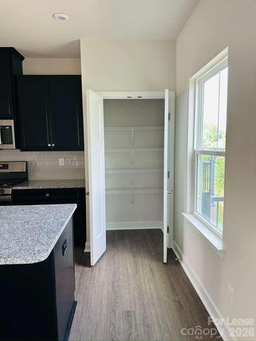 9904 Oaklawn Boulevard NW, Huntersville, NC 28078