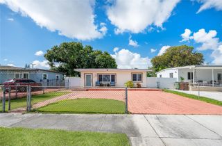 228 W 18th St, Hialeah, FL 33010