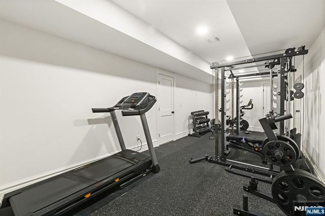 780 Frederick Court, Wyckoff, NJ 07481