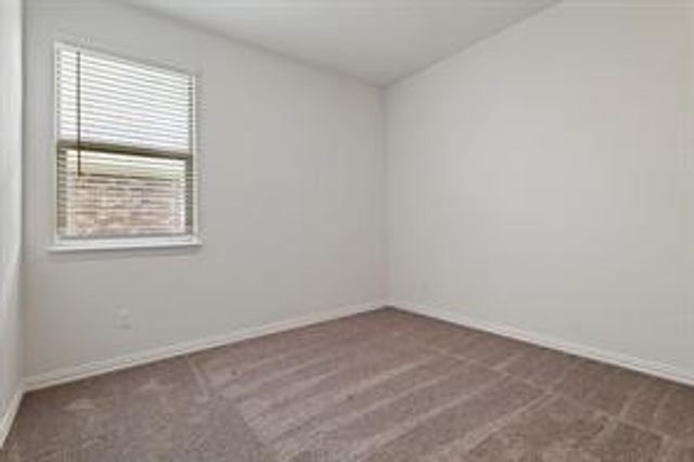 4529 Hemingway Avenue, Aubrey, TX 76227