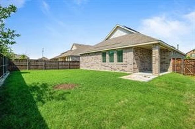 4529 Hemingway Avenue, Aubrey, TX 76227