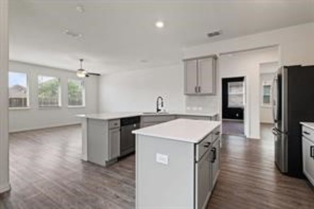 4529 Hemingway Avenue, Aubrey, TX 76227