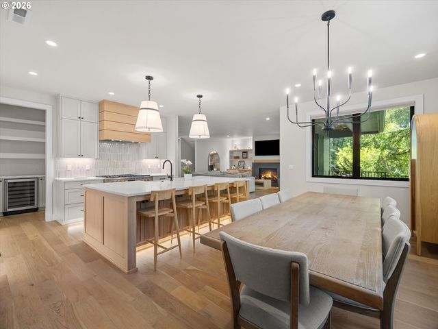 3351 FIR RIDGE Rd, Lake Oswego, OR 97035